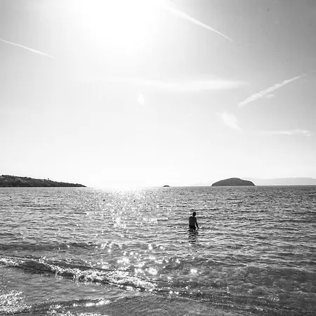 شقة فندقية Mediterrane 2*